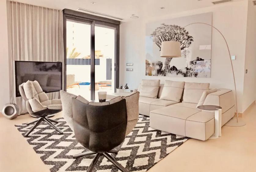 Luxurioeses Apartment In Benidorm Mit Pool 外观 照片