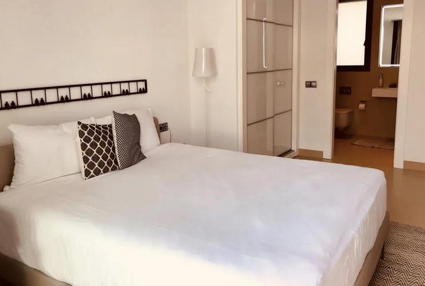 Luxurioeses Apartment In Benidorm Mit Pool 外观 照片